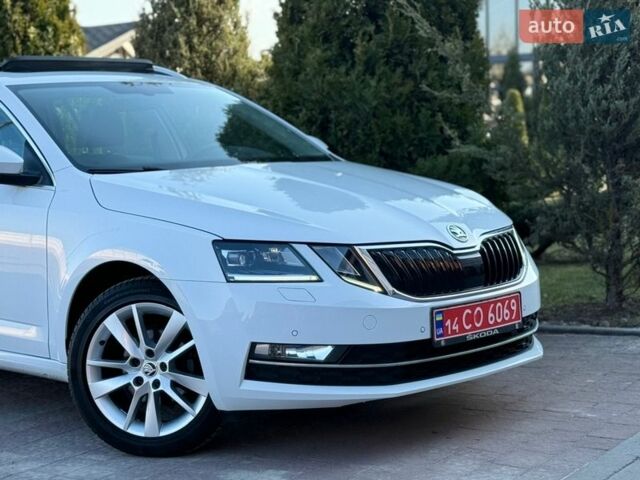 Белый Шкода Октавия, объемом двигателя 1.6 л и пробегом 259 тыс. км за 13750 $, фото 12 на Automoto.ua