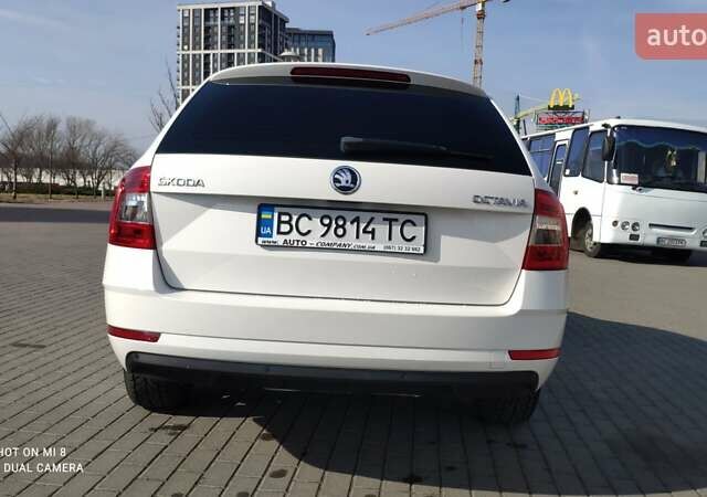 Белый Шкода Октавия, объемом двигателя 1.6 л и пробегом 219 тыс. км за 12800 $, фото 26 на Automoto.ua