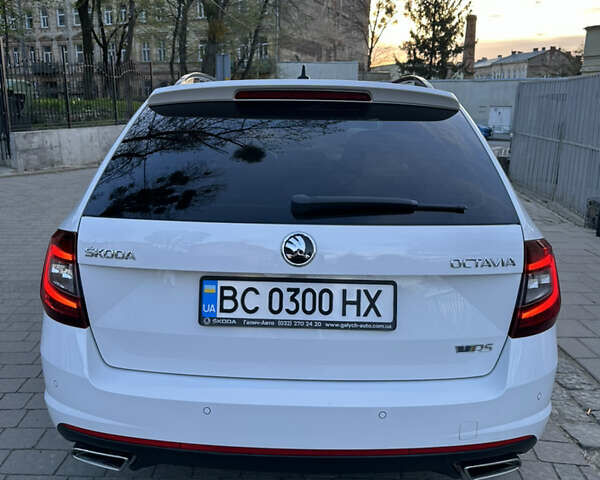 Белый Шкода Октавия, объемом двигателя 1.98 л и пробегом 194 тыс. км за 16500 $, фото 6 на Automoto.ua