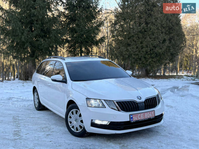 Білий Шкода Октавія, об'ємом двигуна 1.6 л та пробігом 290 тис. км за 11300 $, фото 6 на Automoto.ua