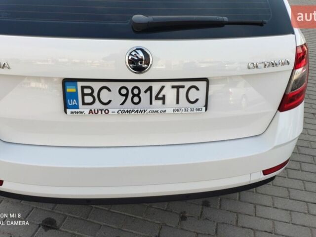 Білий Шкода Октавія, об'ємом двигуна 1.6 л та пробігом 219 тис. км за 12200 $, фото 19 на Automoto.ua