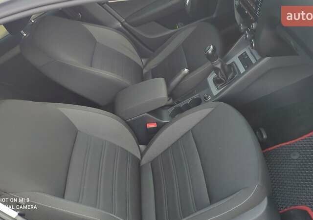 Белый Шкода Октавия, объемом двигателя 1.6 л и пробегом 219 тыс. км за 12800 $, фото 21 на Automoto.ua