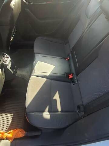 Білий Шкода Октавія, об'ємом двигуна 1.6 л та пробігом 197 тис. км за 14800 $, фото 42 на Automoto.ua