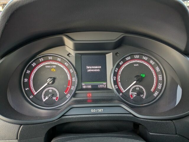 Белый Шкода Октавия, объемом двигателя 2 л и пробегом 182 тыс. км за 17800 $, фото 13 на Automoto.ua