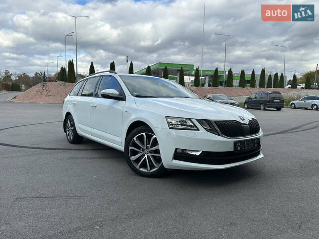 Шкода Октавия 2017 в Виннице на Automoto.ua Белый Шкода Октавия, объемом двигателя 2 л и пробегом 123 тыс. км за 18999 $, фото 1 на Automoto.ua