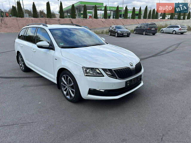 Шкода Октавия 2017 в Виннице на Automoto.ua Белый Шкода Октавия, объемом двигателя 2 л и пробегом 123 тыс. км за 18999 $, фото 4 на Automoto.ua