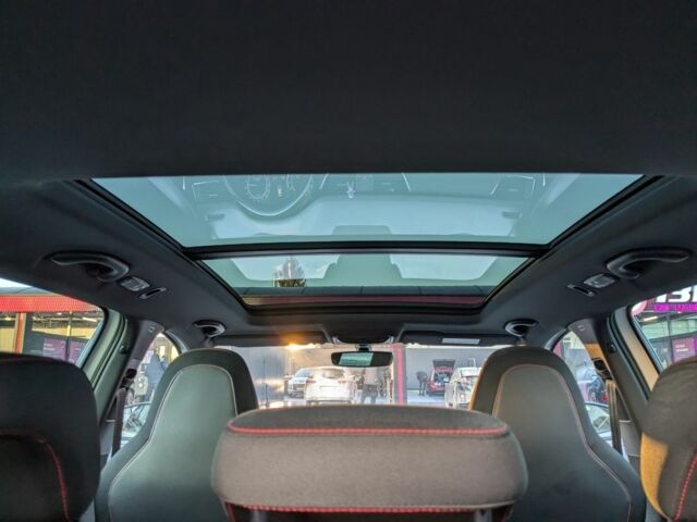 Белый Шкода Октавия, объемом двигателя 2 л и пробегом 182 тыс. км за 17800 $, фото 17 на Automoto.ua