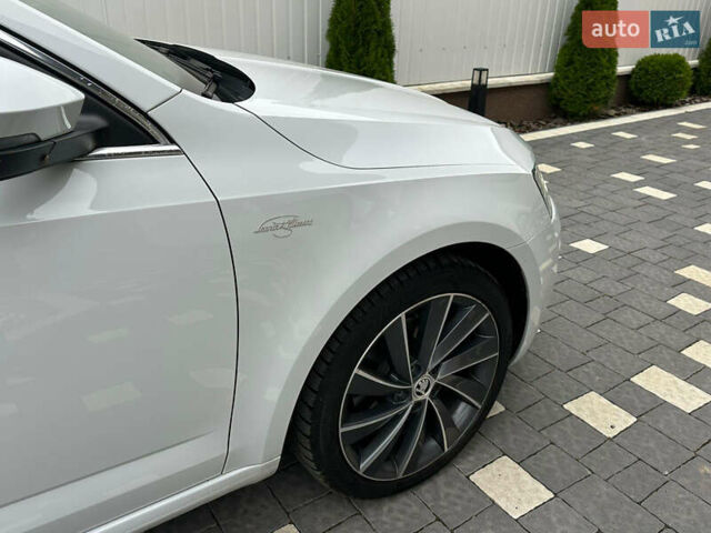 Белый Шкода Октавия, объемом двигателя 1.97 л и пробегом 232 тыс. км за 13980 $, фото 21 на Automoto.ua