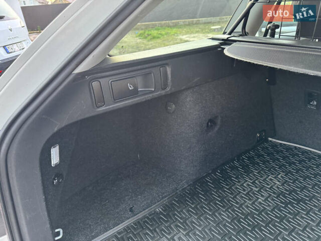 Білий Шкода Октавія, об'ємом двигуна 2 л та пробігом 210 тис. км за 16400 $, фото 50 на Automoto.ua