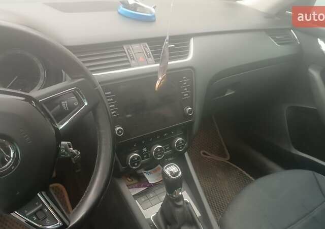 Білий Шкода Октавія, об'ємом двигуна 0 л та пробігом 195 тис. км за 14500 $, фото 4 на Automoto.ua
