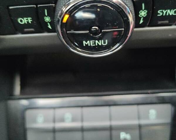 Белый Шкода Октавия, объемом двигателя 2 л и пробегом 271 тыс. км за 14399 $, фото 15 на Automoto.ua