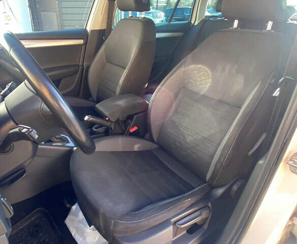 Білий Шкода Октавія, об'ємом двигуна 1.97 л та пробігом 210 тис. км за 14500 $, фото 23 на Automoto.ua