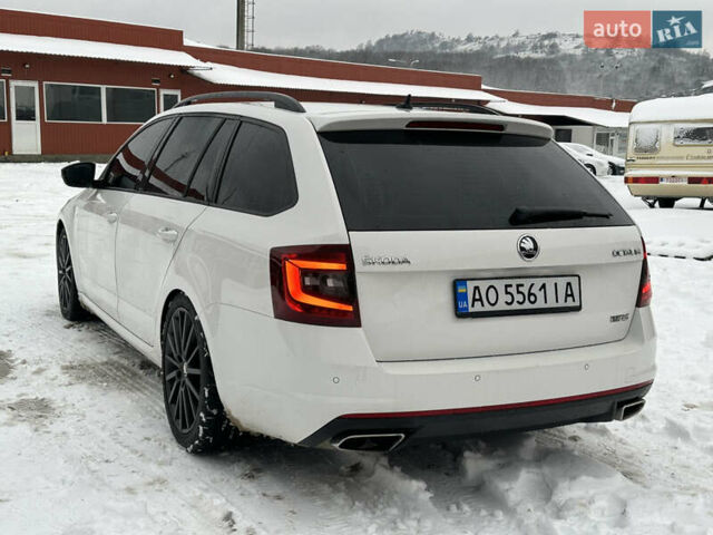 Білий Шкода Октавія, об'ємом двигуна 2 л та пробігом 254 тис. км за 16900 $, фото 23 на Automoto.ua