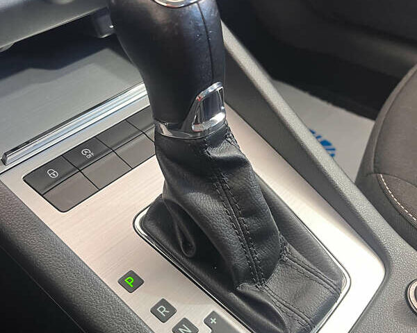 Белый Шкода Октавия, объемом двигателя 1.6 л и пробегом 209 тыс. км за 15950 $, фото 20 на Automoto.ua