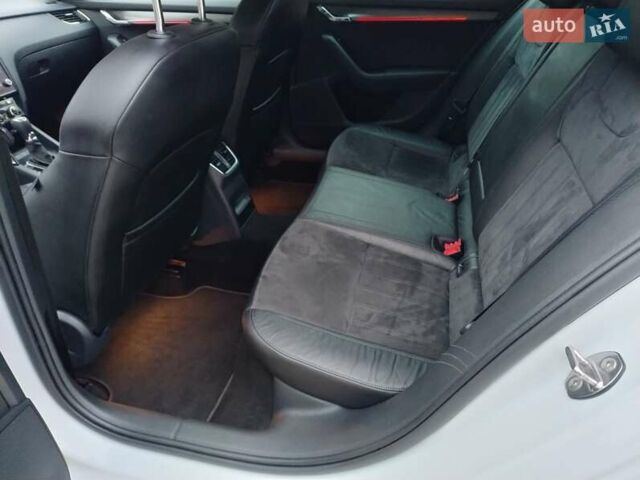 Білий Шкода Октавія, об'ємом двигуна 1.97 л та пробігом 231 тис. км за 16900 $, фото 15 на Automoto.ua