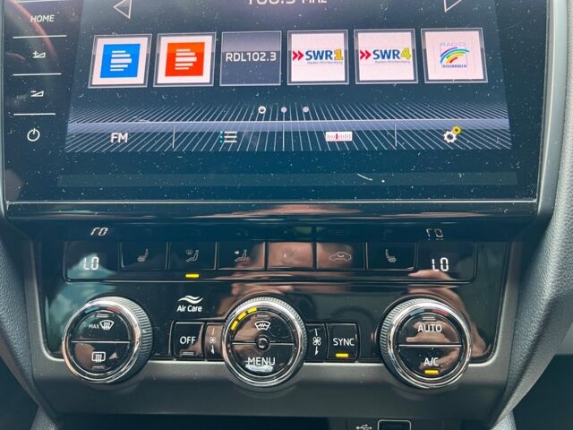 Белый Шкода Октавия, объемом двигателя 2 л и пробегом 209 тыс. км за 16990 $, фото 26 на Automoto.ua