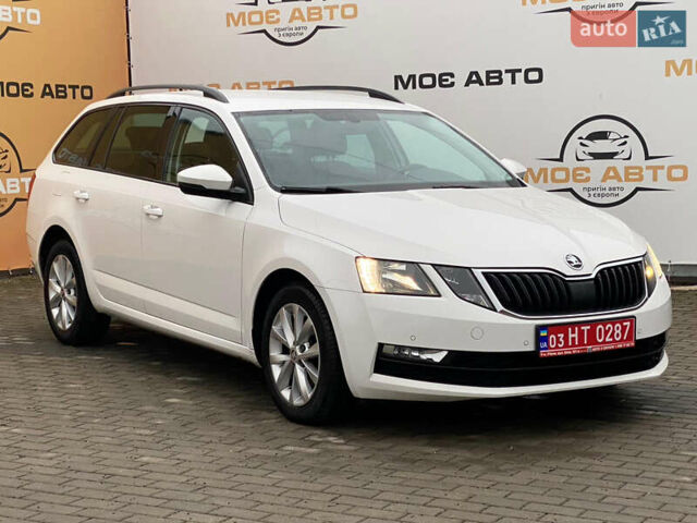 Белый Шкода Октавия, объемом двигателя 1.97 л и пробегом 210 тыс. км за 13999 $, фото 6 на Automoto.ua