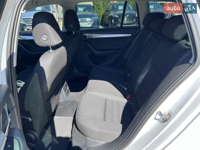 Белый Шкода Октавия, объемом двигателя 1.97 л и пробегом 116 тыс. км за 19990 $, фото 31 на Automoto.ua