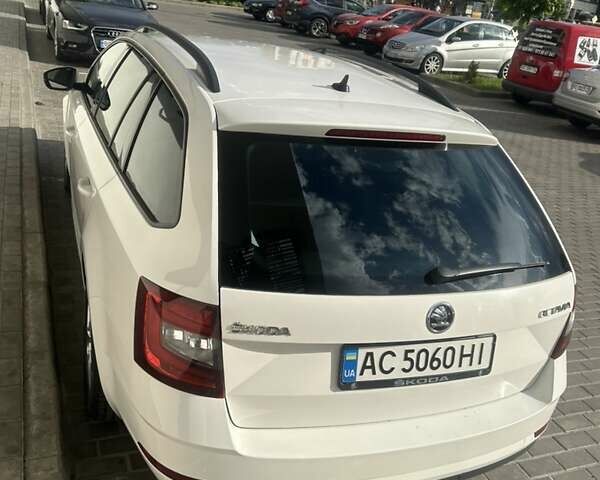 Шкода Октавия 2018 в Львове на Automoto.ua Белый Шкода Октавия, объемом двигателя 1.97 л и пробегом 198 тыс. км за 13600 $, фото 7 на Automoto.ua
