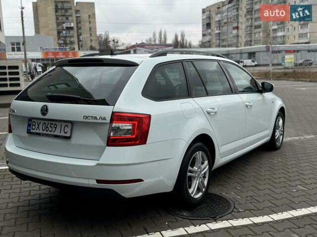 Белый Шкода Октавия, объемом двигателя 1.6 л и пробегом 235 тыс. км за 13500 $, фото 40 на Automoto.ua