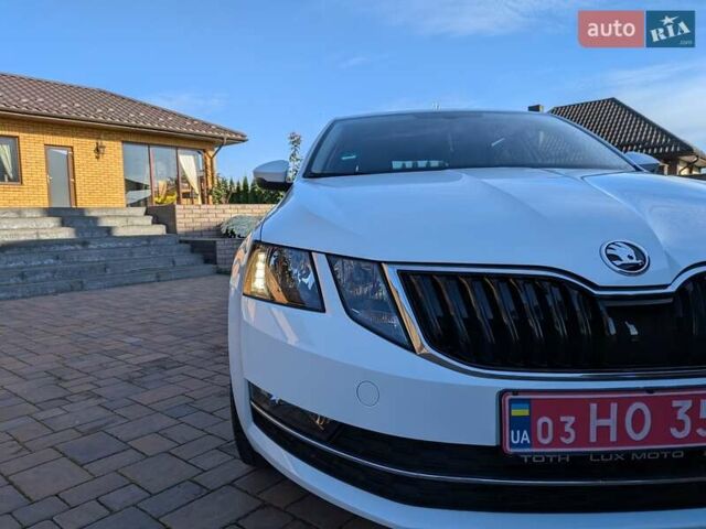 Білий Шкода Октавія, об'ємом двигуна 1.6 л та пробігом 210 тис. км за 14350 $, фото 4 на Automoto.ua