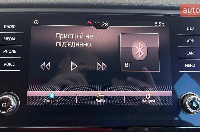 Белый Шкода Октавия, объемом двигателя 1.6 л и пробегом 209 тыс. км за 15950 $, фото 25 на Automoto.ua