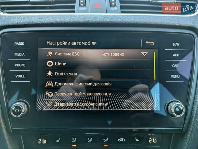 Білий Шкода Октавія, об'ємом двигуна 1.6 л та пробігом 210 тис. км за 14350 $, фото 45 на Automoto.ua