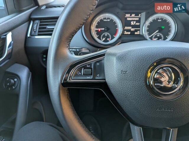 Білий Шкода Октавія, об'ємом двигуна 1.6 л та пробігом 210 тис. км за 14350 $, фото 33 на Automoto.ua