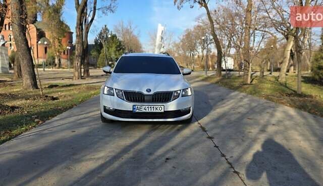 Белый Шкода Октавия, объемом двигателя 1.6 л и пробегом 220 тыс. км за 13900 $, фото 8 на Automoto.ua