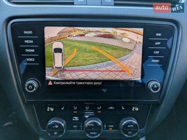 Білий Шкода Октавія, об'ємом двигуна 1.6 л та пробігом 210 тис. км за 14350 $, фото 51 на Automoto.ua