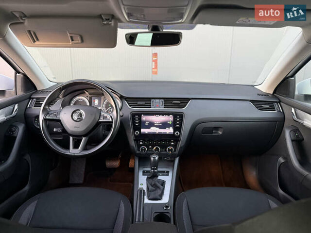 Белый Шкода Октавия, объемом двигателя 1.97 л и пробегом 236 тыс. км за 15700 $, фото 13 на Automoto.ua