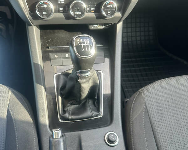 Шкода Октавия 2018 в Львове на Automoto.ua Белый Шкода Октавия, объемом двигателя 1.97 л и пробегом 198 тыс. км за 13600 $, фото 30 на Automoto.ua