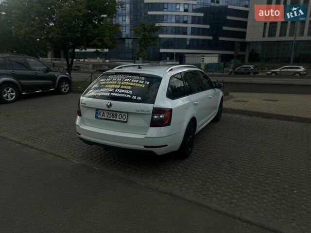 Белый Шкода Октавия, объемом двигателя 1.5 л и пробегом 220 тыс. км за 14500 $, фото 6 на Automoto.ua