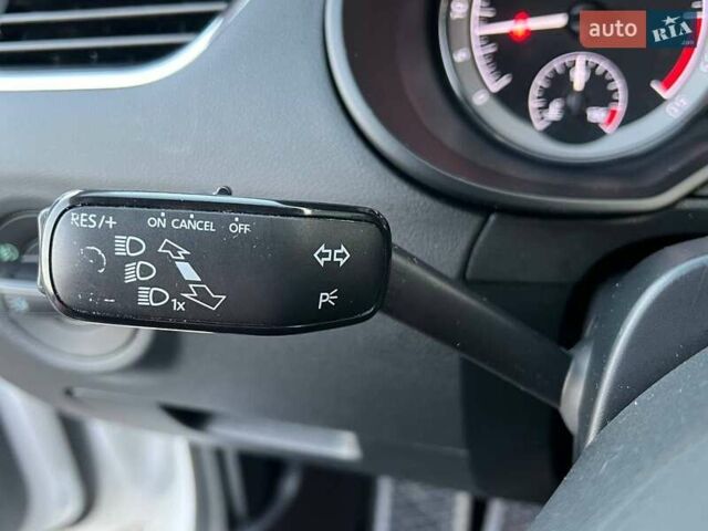 Білий Шкода Октавія, об'ємом двигуна 1.6 л та пробігом 302 тис. км за 14290 $, фото 26 на Automoto.ua