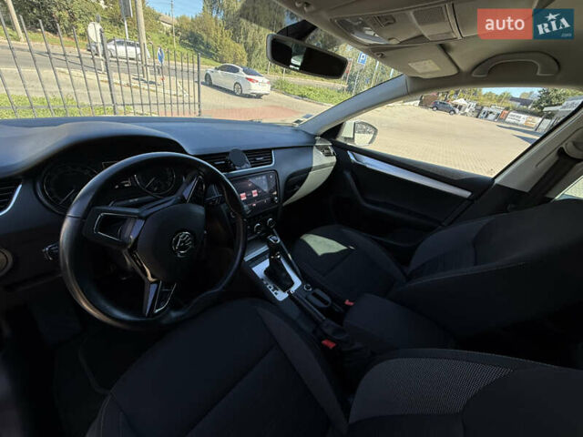 Шкода Октавия 2018 в Ровно на Automoto.ua Белый Шкода Октавия, объемом двигателя 1.6 л и пробегом 196 тыс. км за 14300 $, фото 13 на Automoto.ua