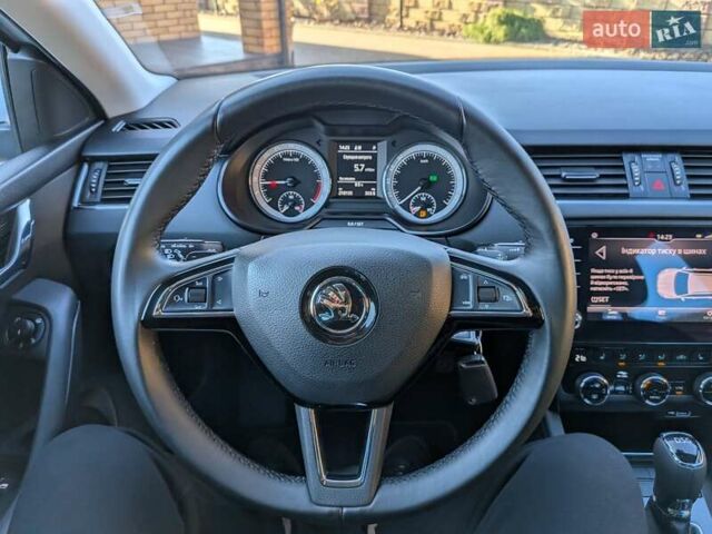 Білий Шкода Октавія, об'ємом двигуна 1.6 л та пробігом 210 тис. км за 14350 $, фото 35 на Automoto.ua