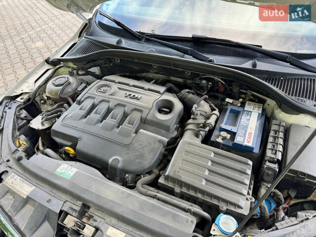 Белый Шкода Октавия, объемом двигателя 2 л и пробегом 229 тыс. км за 15500 $, фото 43 на Automoto.ua