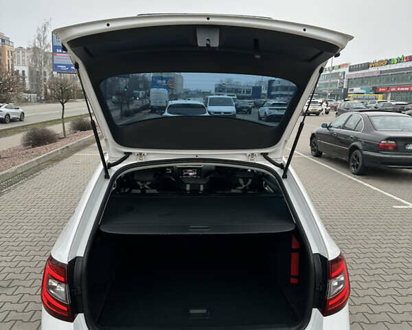Белый Шкода Октавия, объемом двигателя 1.97 л и пробегом 250 тыс. км за 14500 $, фото 14 на Automoto.ua