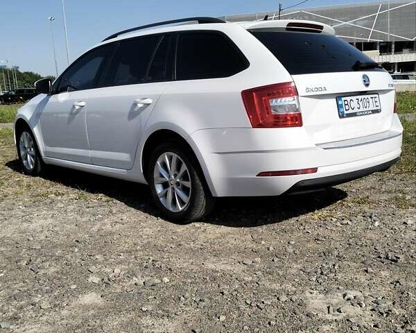 Білий Шкода Октавія, об'ємом двигуна 1.6 л та пробігом 216 тис. км за 14500 $, фото 13 на Automoto.ua