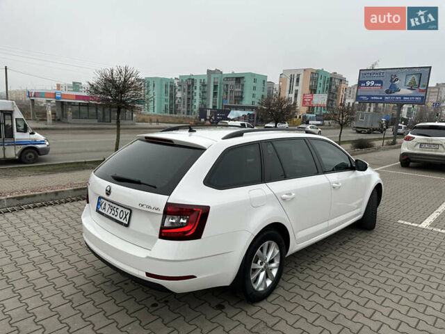 Белый Шкода Октавия, объемом двигателя 1.97 л и пробегом 250 тыс. км за 14500 $, фото 5 на Automoto.ua