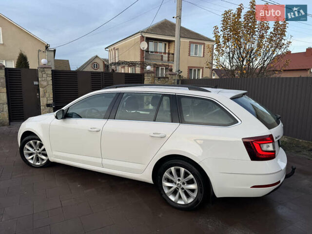 Білий Шкода Октавія, об'ємом двигуна 2 л та пробігом 210 тис. км за 16400 $, фото 8 на Automoto.ua