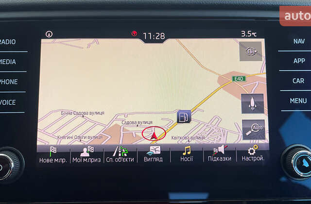 Белый Шкода Октавия, объемом двигателя 1.6 л и пробегом 209 тыс. км за 15950 $, фото 26 на Automoto.ua