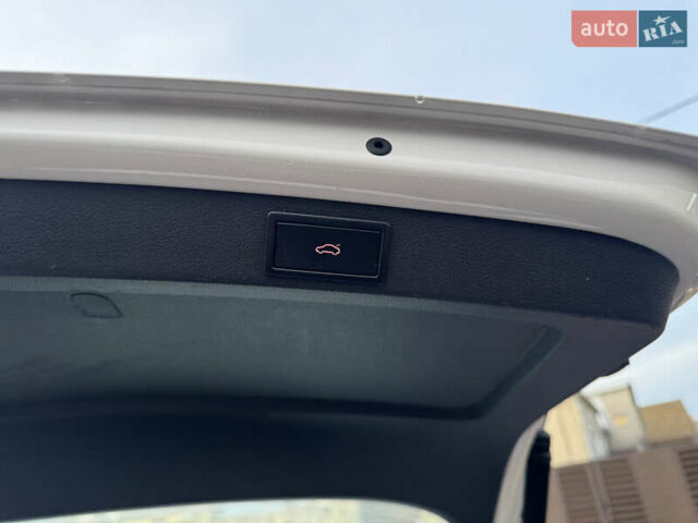 Білий Шкода Октавія, об'ємом двигуна 2 л та пробігом 210 тис. км за 16400 $, фото 48 на Automoto.ua