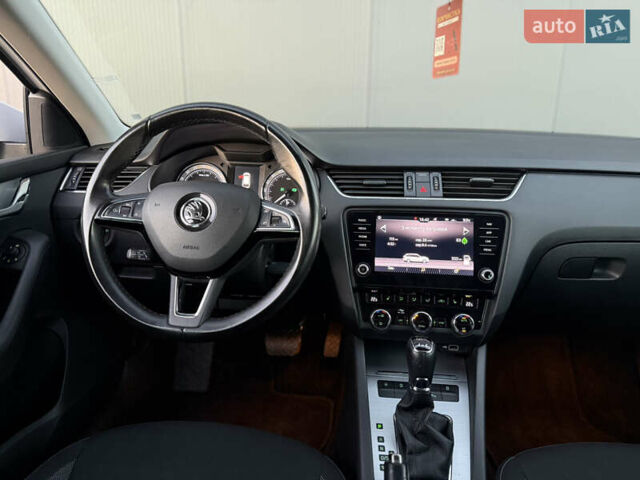 Белый Шкода Октавия, объемом двигателя 1.97 л и пробегом 236 тыс. км за 15700 $, фото 14 на Automoto.ua