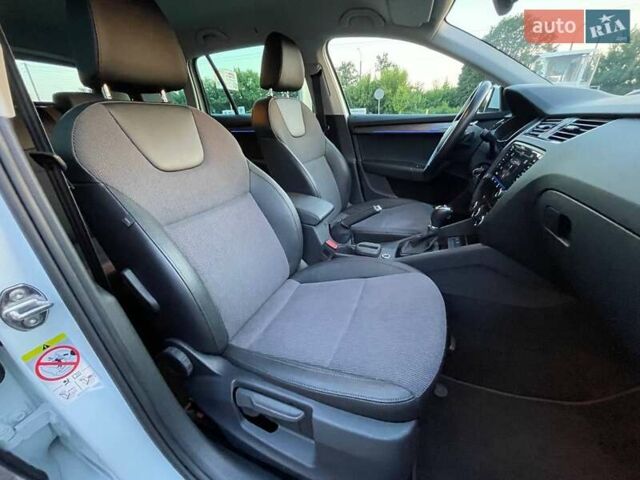 Белый Шкода Октавия, объемом двигателя 1.97 л и пробегом 170 тыс. км за 18300 $, фото 10 на Automoto.ua