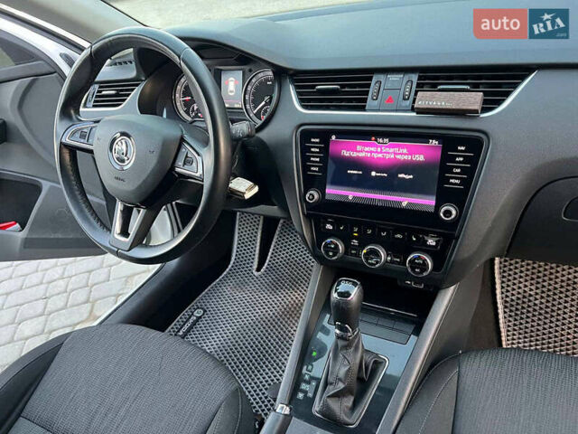 Білий Шкода Октавія, об'ємом двигуна 1.6 л та пробігом 302 тис. км за 14290 $, фото 37 на Automoto.ua