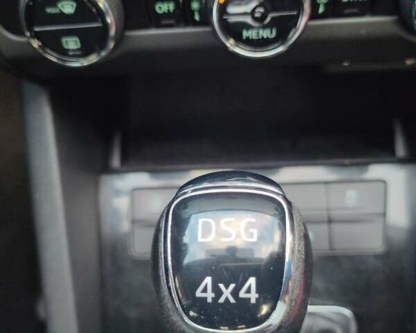 Белый Шкода Октавия, объемом двигателя 2 л и пробегом 271 тыс. км за 14399 $, фото 24 на Automoto.ua