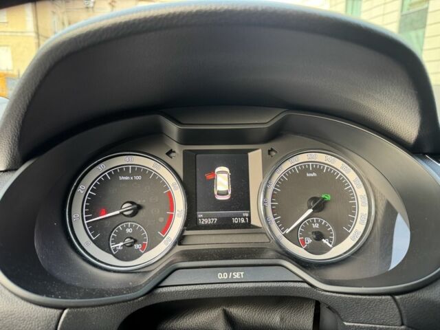 Белый Шкода Октавия, объемом двигателя 1.8 л и пробегом 130 тыс. км за 16150 $, фото 3 на Automoto.ua