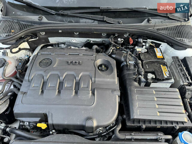 Білий Шкода Октавія, об'ємом двигуна 2 л та пробігом 210 тис. км за 16400 $, фото 62 на Automoto.ua