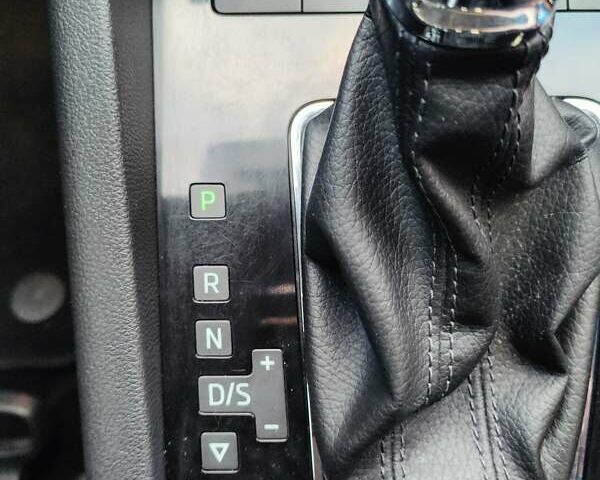 Белый Шкода Октавия, объемом двигателя 2 л и пробегом 271 тыс. км за 14399 $, фото 25 на Automoto.ua